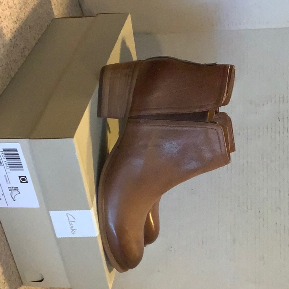 Clarks  Brown Dk Tan Maypearl Ramie Bootie NIB 10M